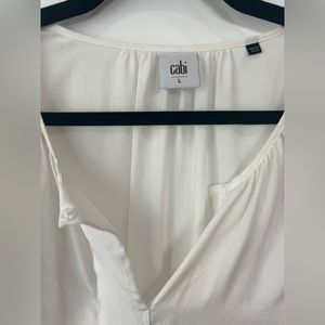 Cabi size large gorgeous silky white blouse no smoking home